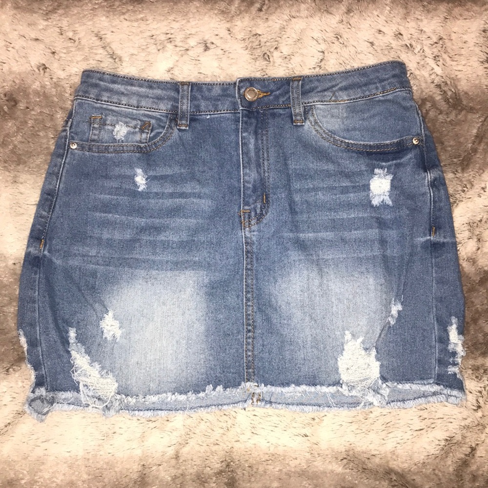 RIPPED JEAN SKIRT